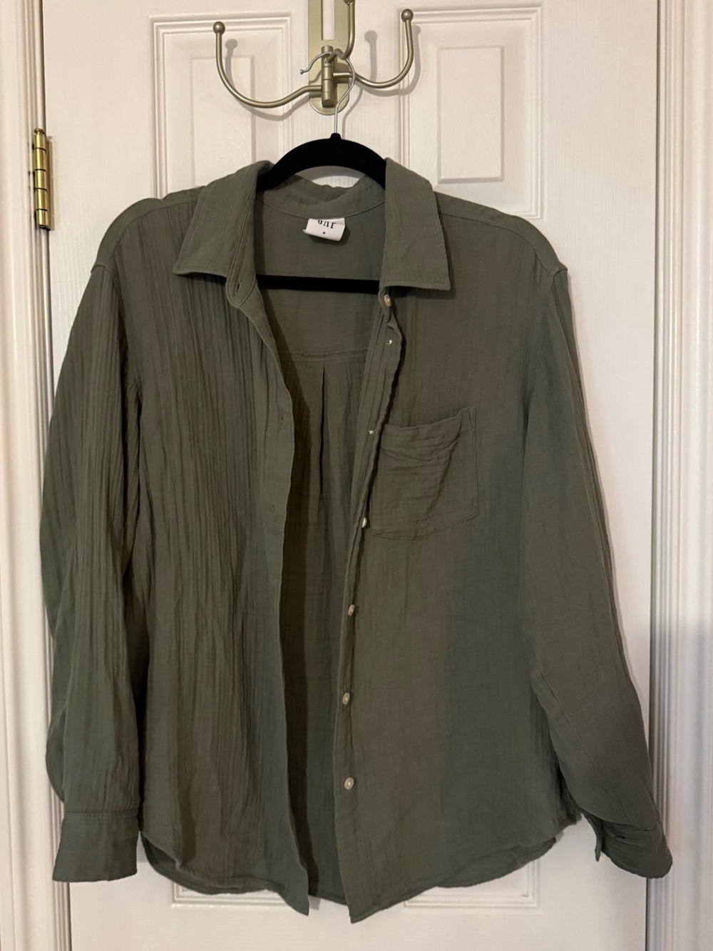 Gap Button Up Medium